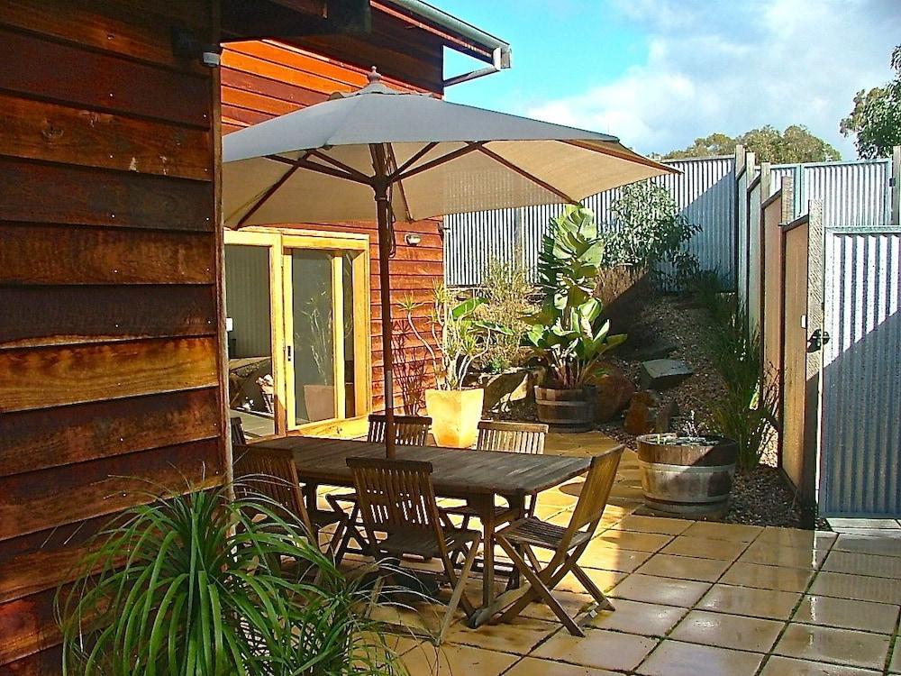 Seascape Retreat Bed & Breakfast Victor Harbor Exterior photo